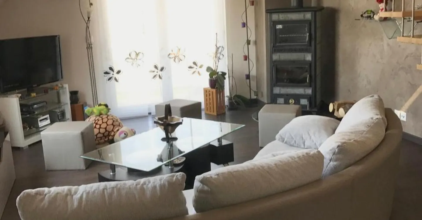 Spazioso appartamento moderno di 6,5 locali con soppalco a Villars-le-Terroir - Foto 7 di 16