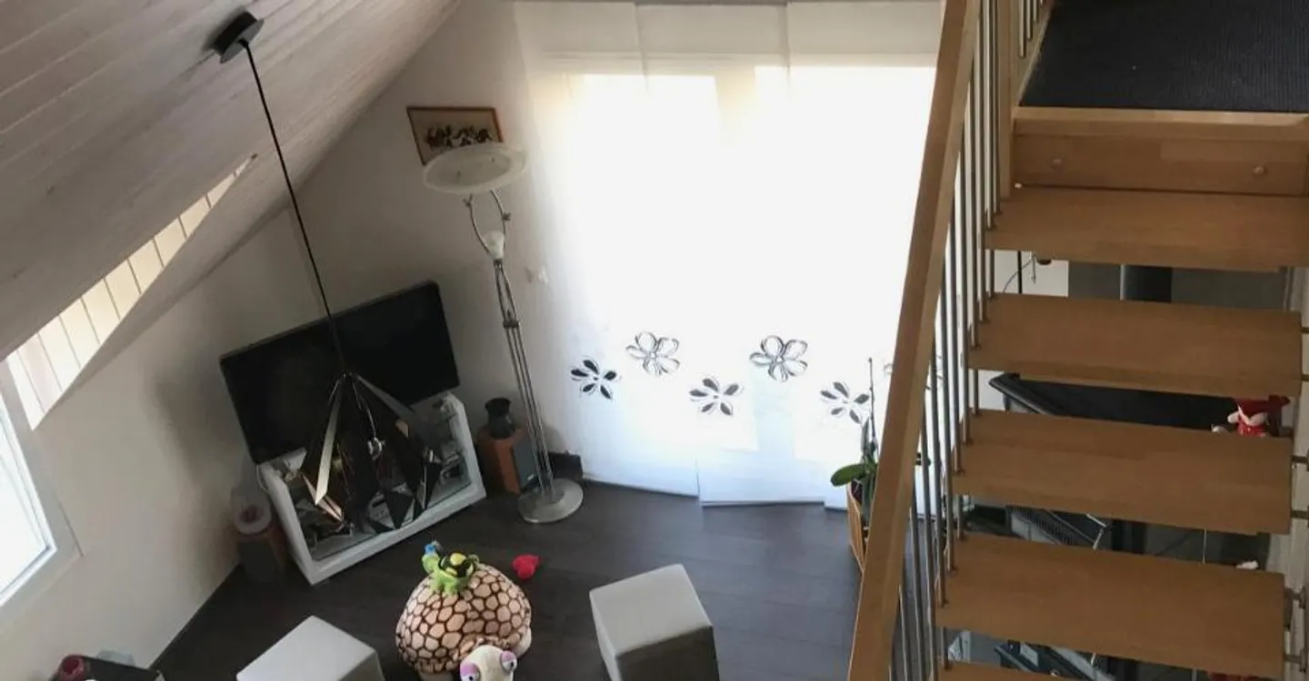 Spazioso appartamento moderno di 6,5 locali con soppalco a Villars-le-Terroir - Foto 8 di 16