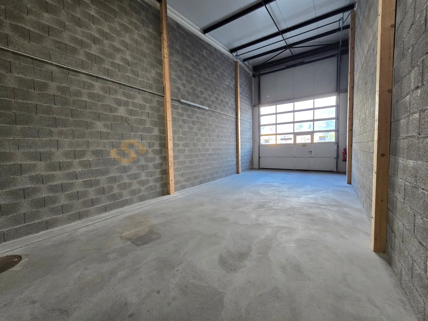 Espace Commercial Polyvalent - Photo 4 sur 5