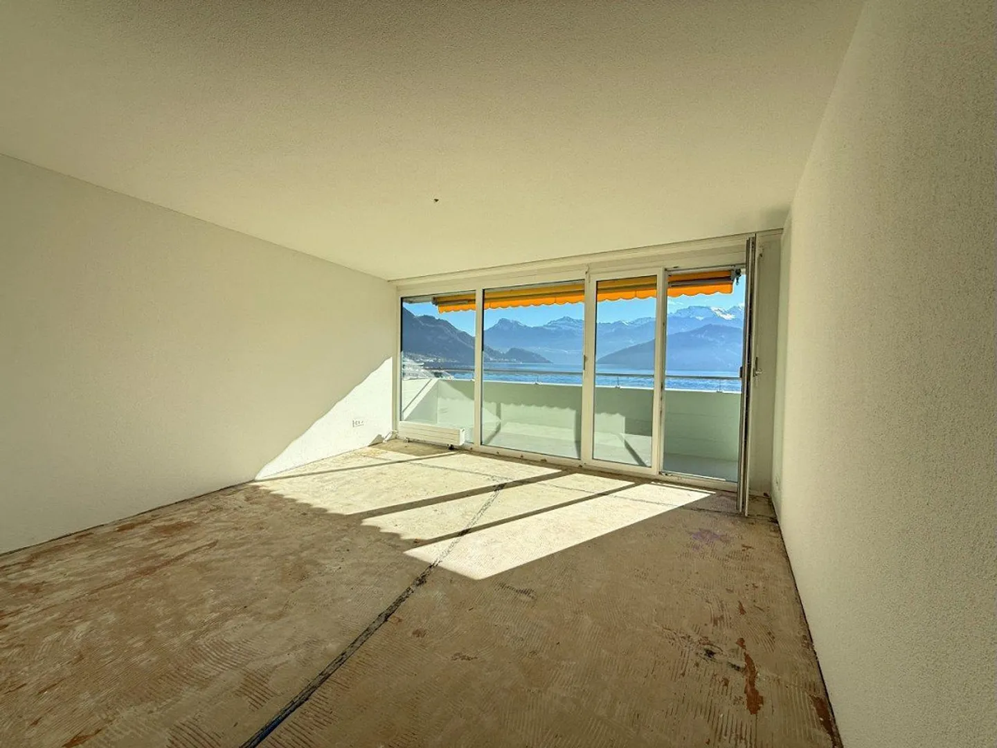 Appartement de 4,5 pièces de rêve avec vue sur le lac - situé au centre de - Photo 3 sur 12