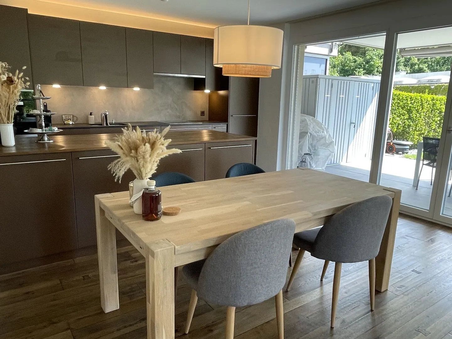 Garden Paradise in Benken - modern 3.5-room apartment with 250 m² private garden - Photo 7 of 16