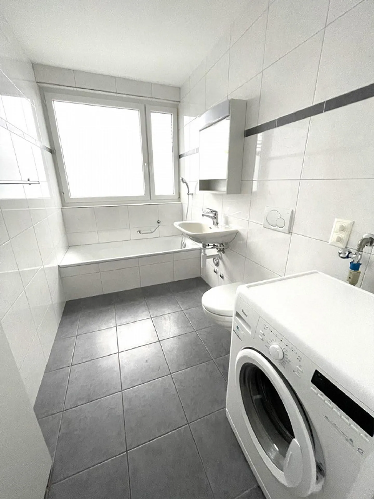 4.5-room apartment in Wolfhalden AR with lake view - Photo 11 of 24