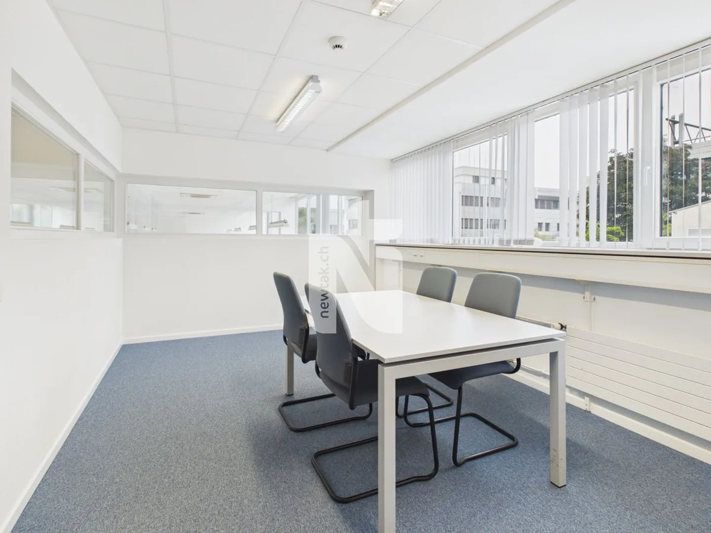 Spazio commerciale versatile, climatizzato con galleria e carattere loft - Foto 3 di 5