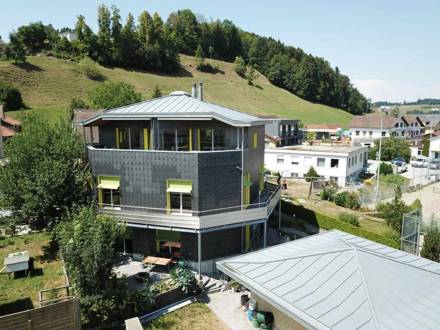 Geräumiges Einfamilienhaus mit Charakter - Foto 1 von 25