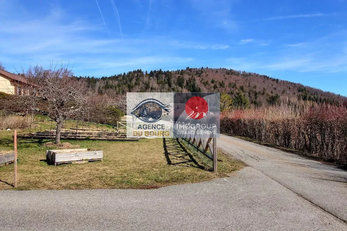 Villa avec jacuzzi et sauna rénovée - magnifique jardin avec vue sur le lac et le Mont-Blanc - Photo 12 sur 13