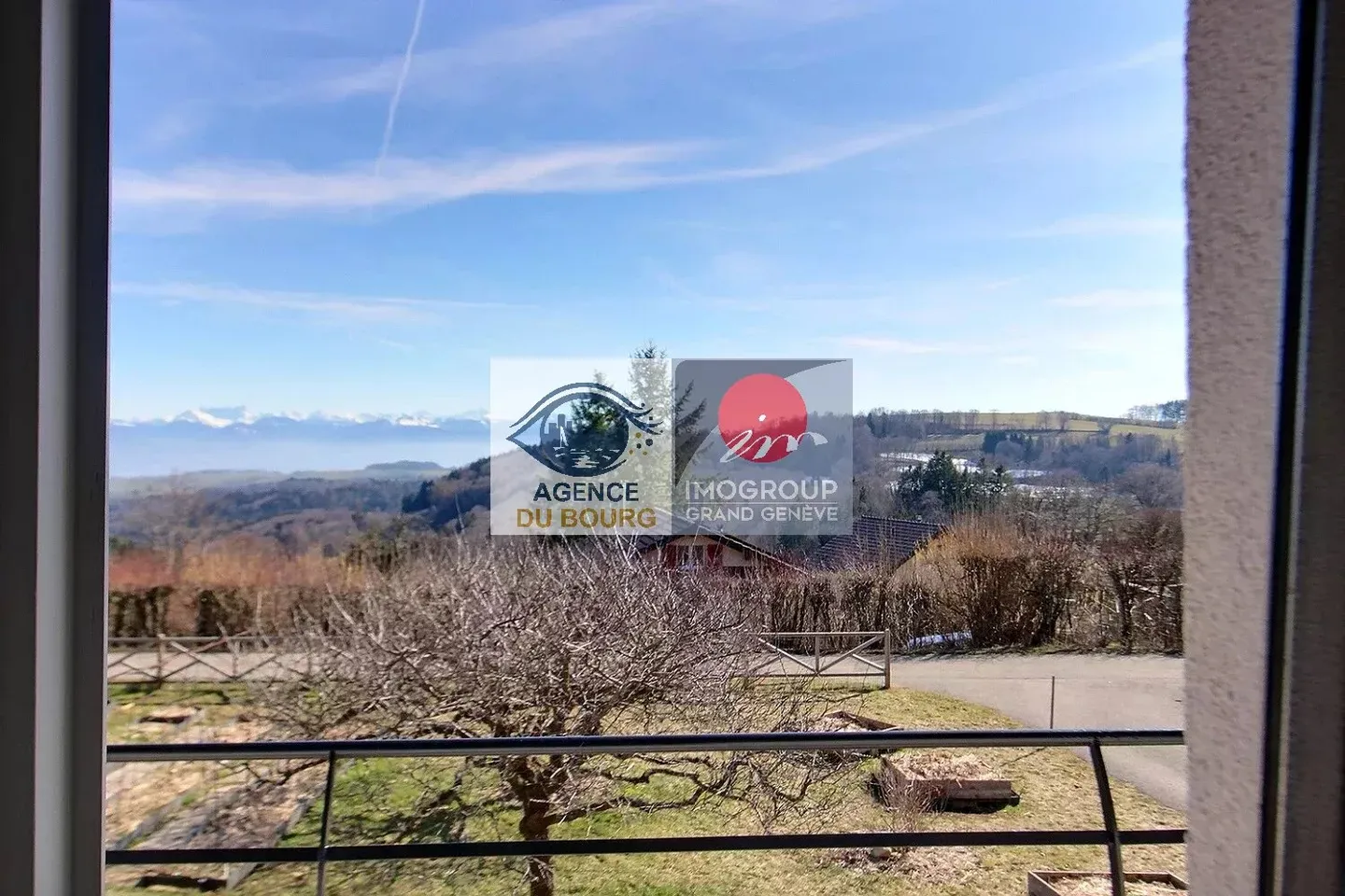 Villa avec jacuzzi et sauna rénovée - magnifique jardin avec vue sur le lac et le Mont-Blanc - Photo 13 sur 13