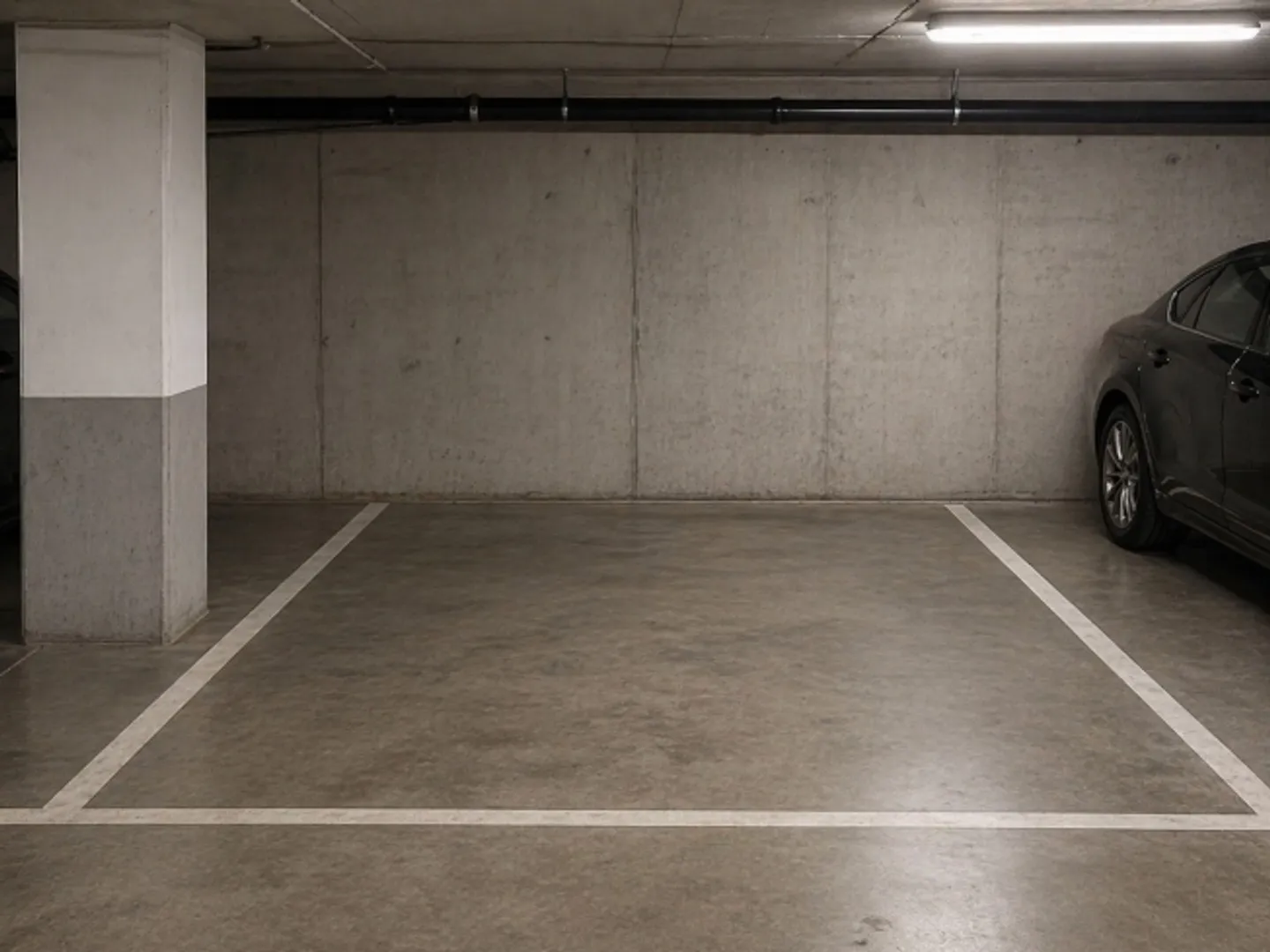 Outdoor parking space for rent - Photo 1 of 1