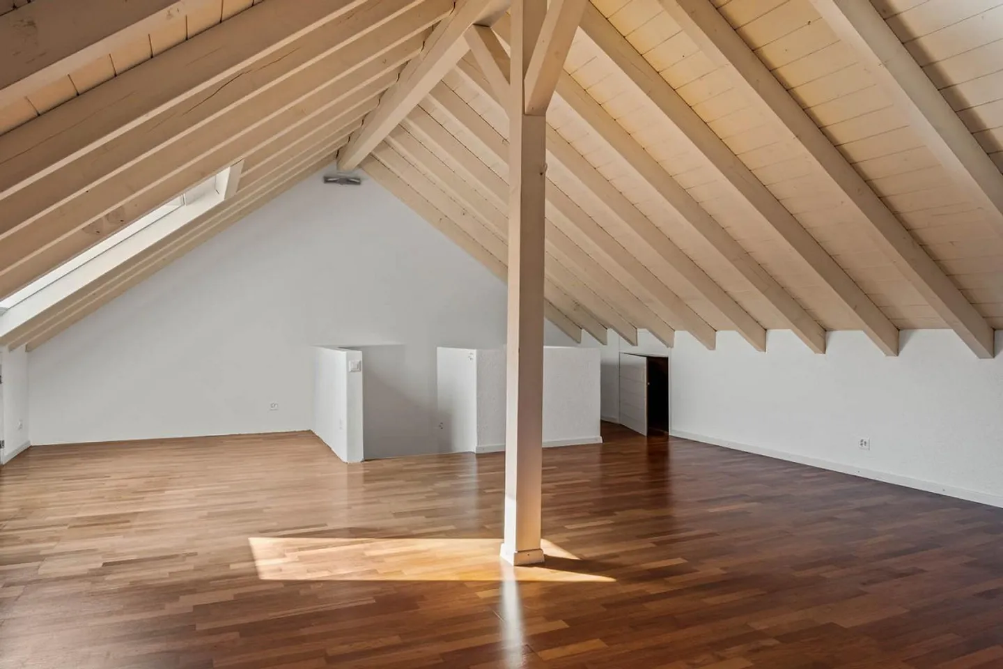 Moderne 3.5-Zimmer Maisonettewohnung dank ausgebautem Dachgeschoss - Photo 10 of 13