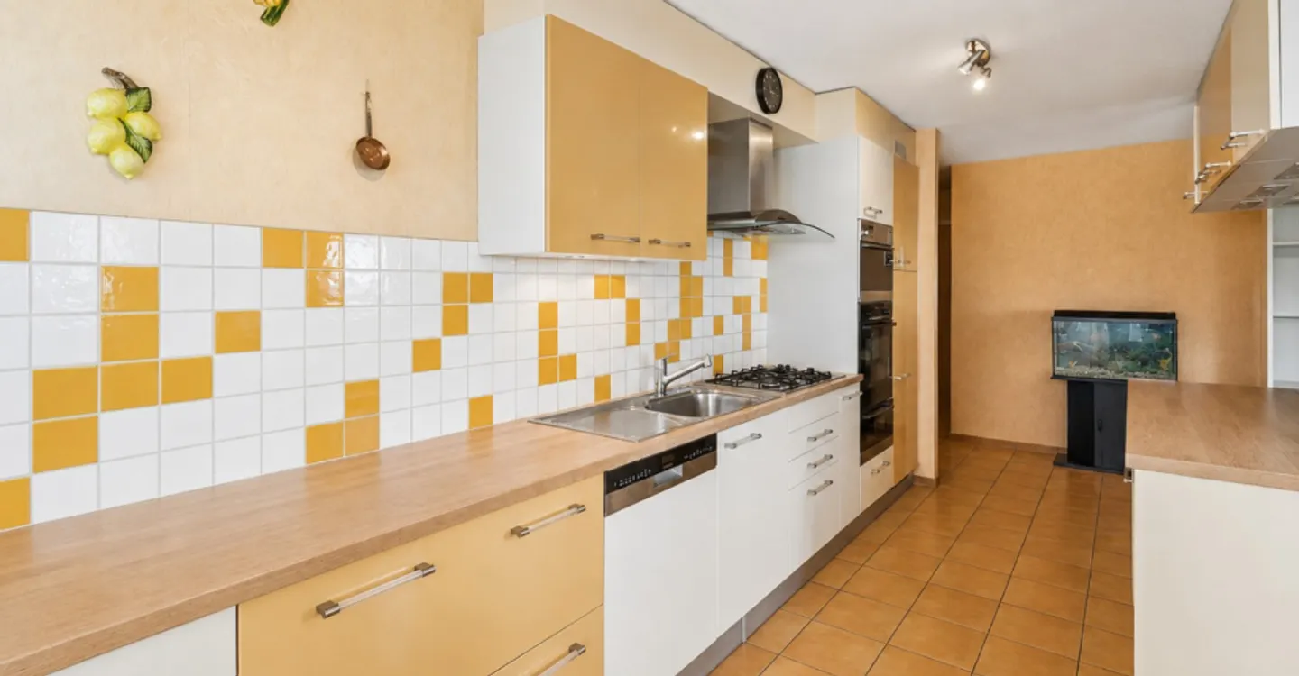 Appartement lumineux 4.5 pièces - Photo 2 sur 12