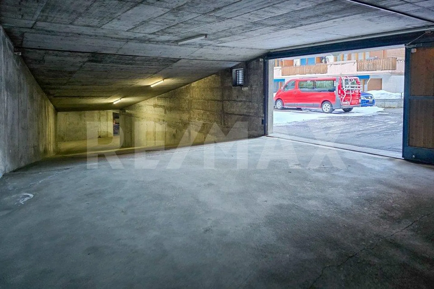 6 posti auto presso Haus St. Martin a Täsch - Posizione centrale vicino alla stazione - Foto 10 di 11