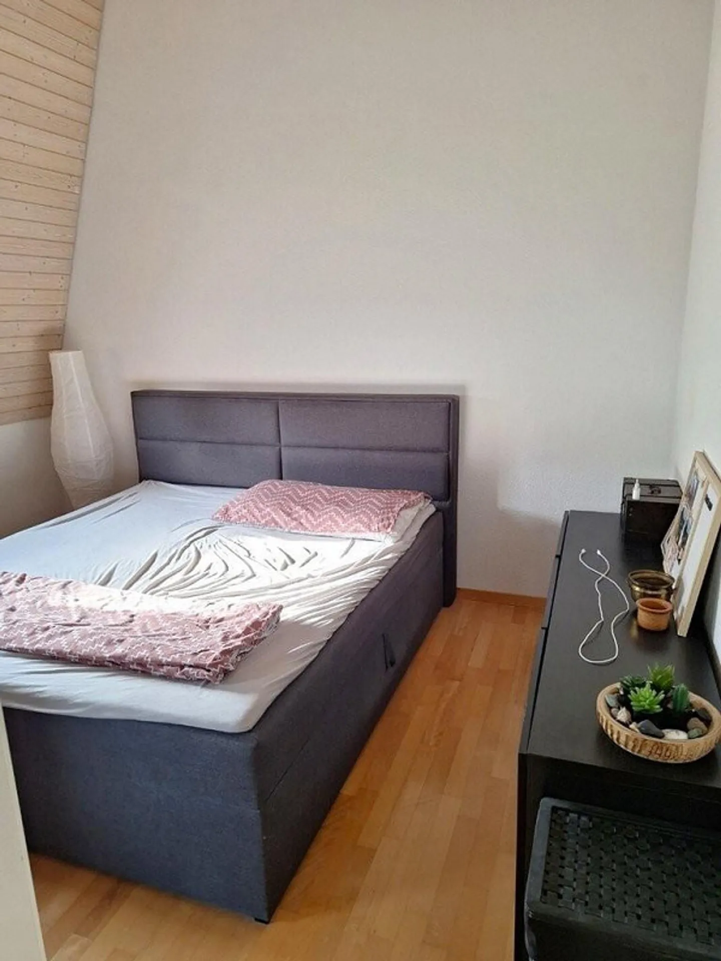Attraktive 2.5-Zimmerwohnung im 3. Obergeschoss - Foto 2 di 4