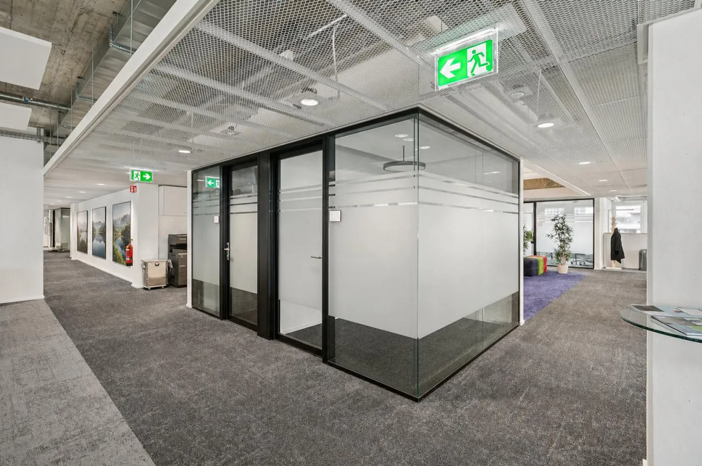 Modern Headquarters Space near Zurich 760 m² immediately available - ... - Photo 4 of 11