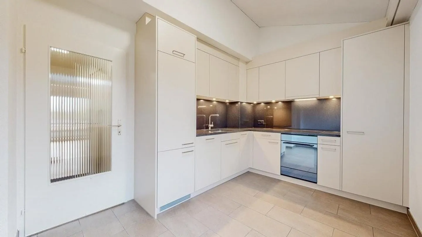 Living in a child-friendly development - Photo 6 of 9