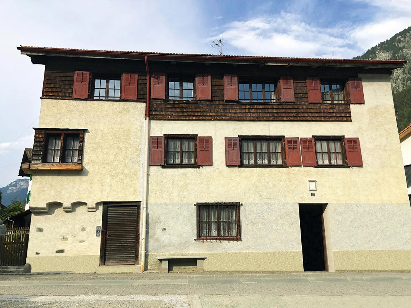 Casa unifamiliare con stalla - da sviluppare - Foto 1 di 20