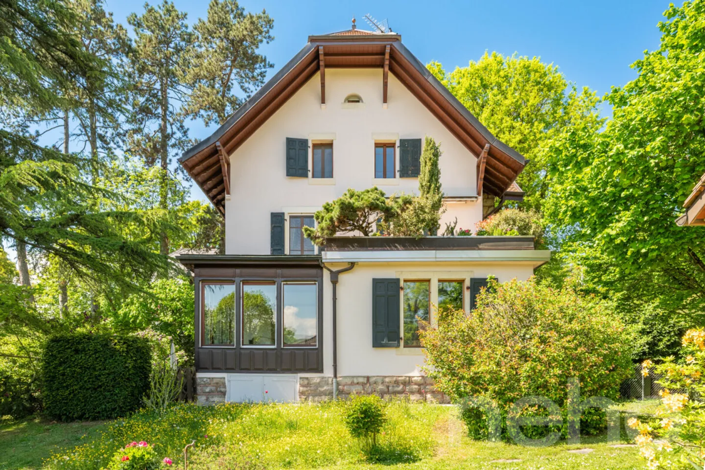 Charmante villa du début du XXe siècle - Photo 1 sur 13