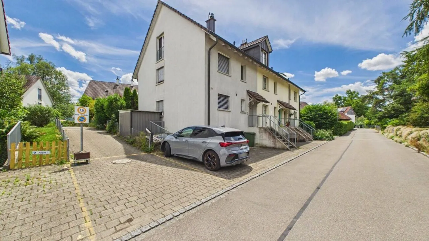 Maison d'angle avec 5,5 pièces dans un endroit calme - Photo 5 sur 11