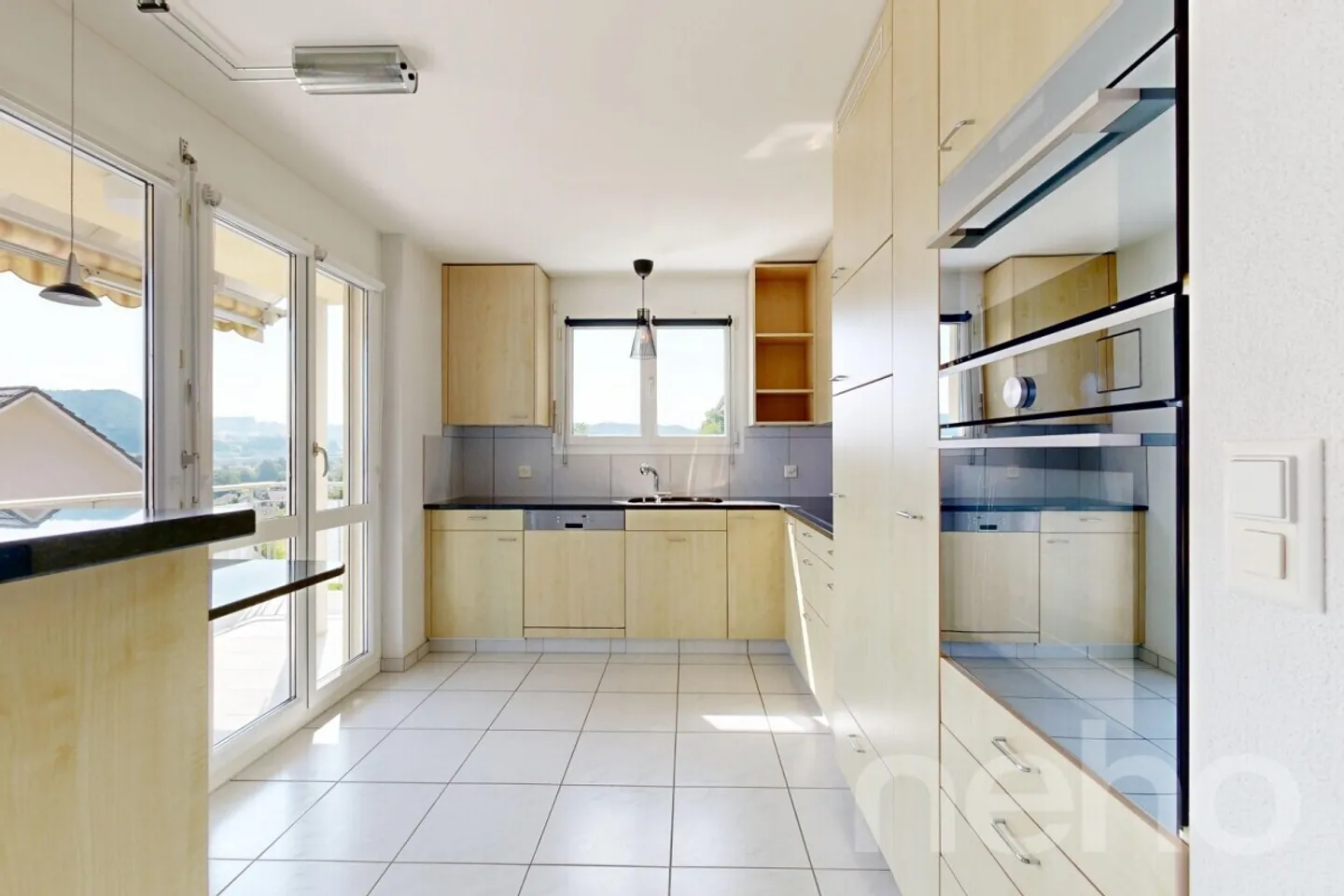 4.5 Room Maisonette Apartment in Brittnau - Photo 4 of 12