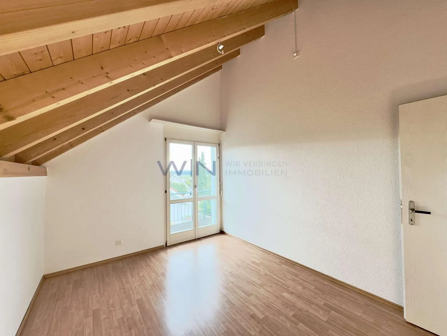 Single-family house with PV system and more - Photo 9 of 13