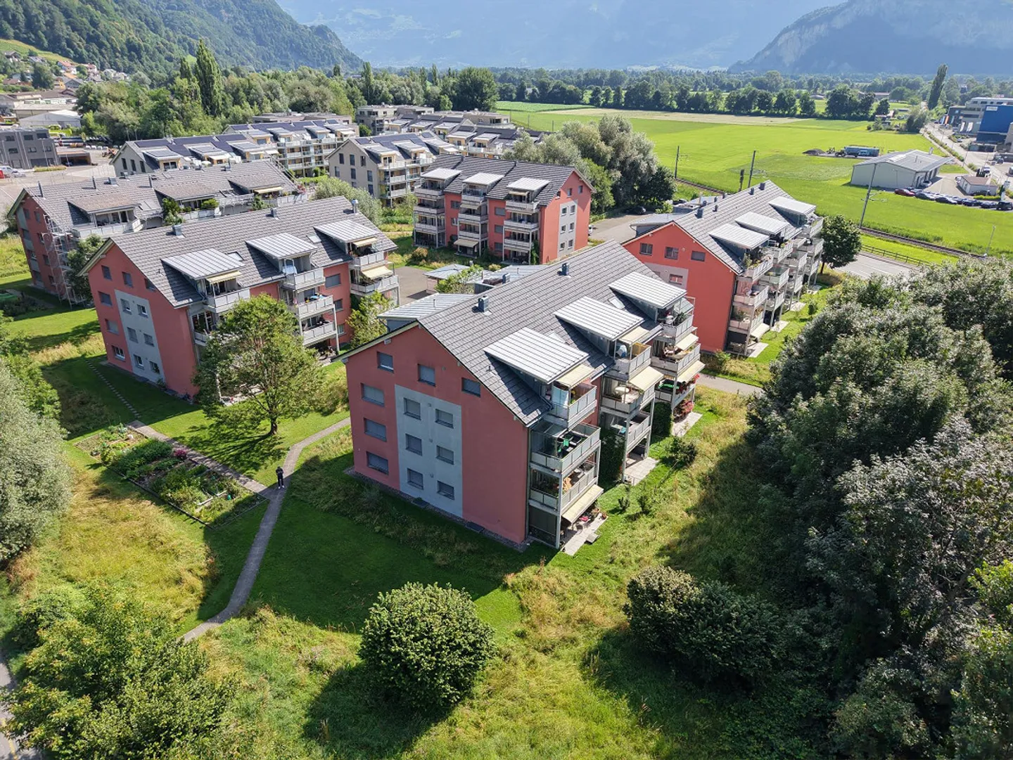 Votre nouveau chez-vous avec une ambiance de vacances - Photo 1 sur 11