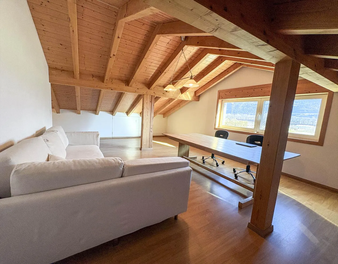 Villa spacieuse avec 4 appartements, idéale pour une famille ou un investisseur - Photo 6 sur 13