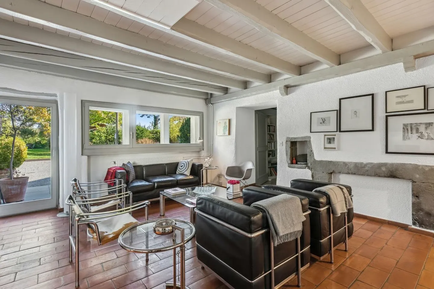 A Charming Property in Aire-la-Ville - Photo 4 of 13