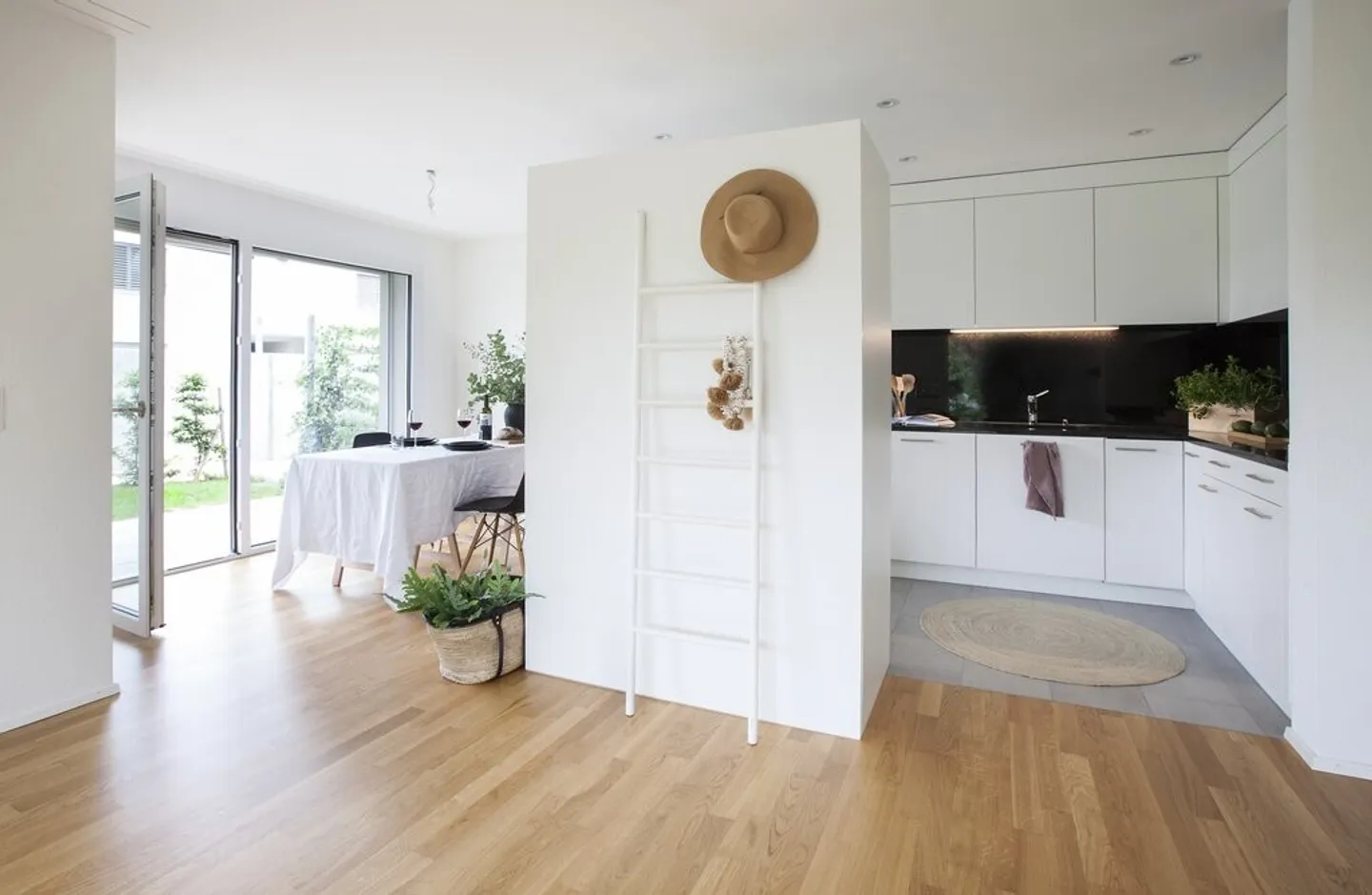 Moderno appartamento di 3,5 stanze in un'oasi residenziale - Foto 3 di 10