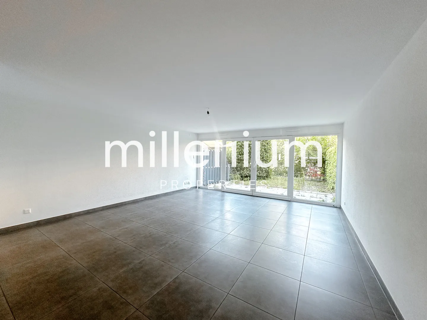 «Magnifico duplex al piano giardino a Grand-Lancy.» - Foto 2 di 10