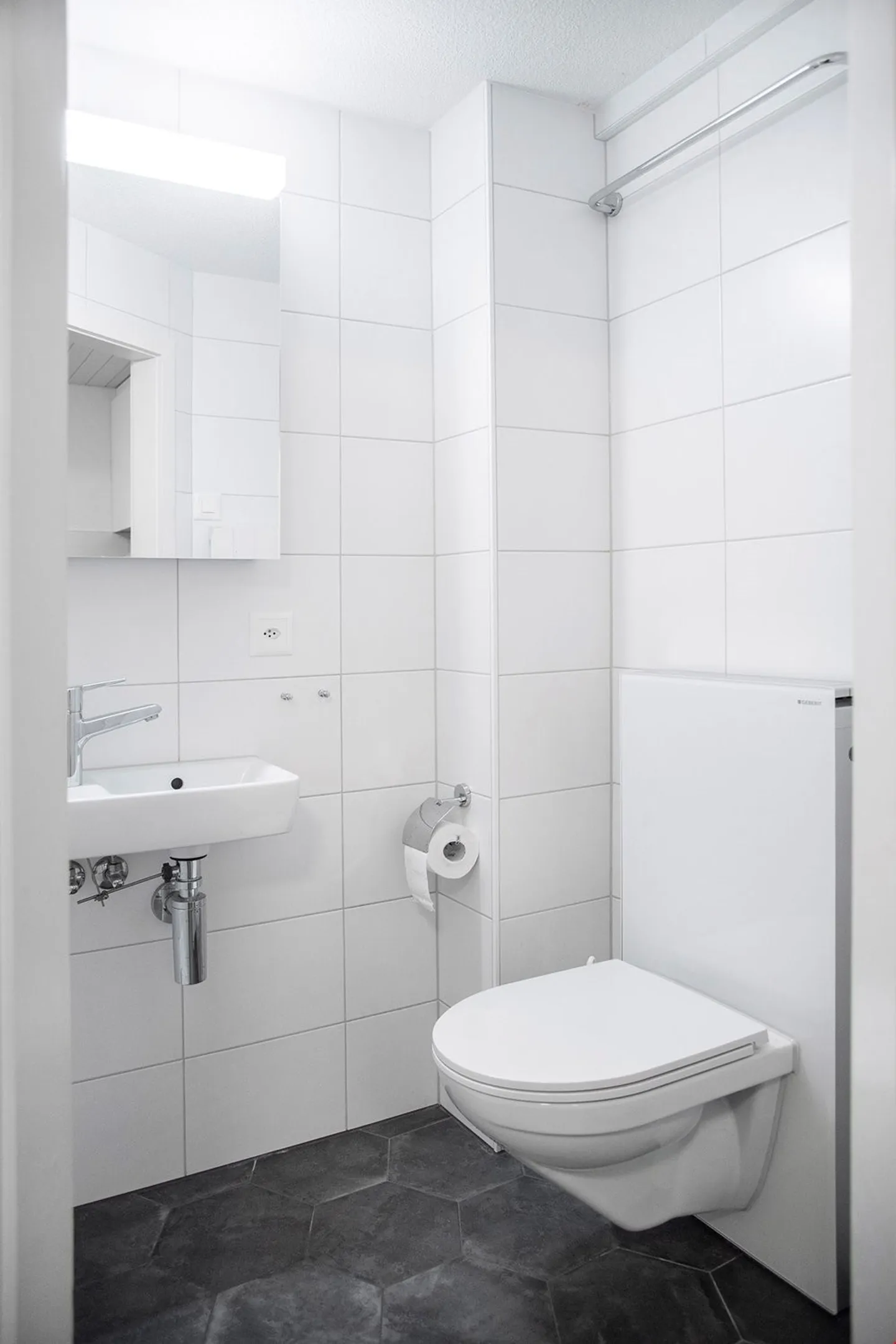 Vuoi vivere in centro? Appartamento 1.5 stanze, 2° piano a destra - Foto 5 di 26