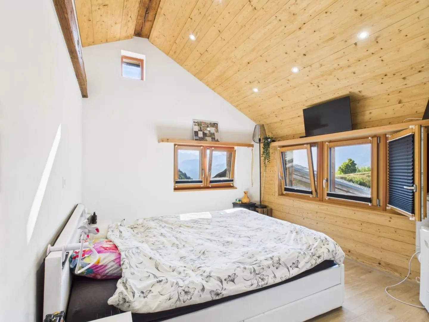 Modern expanded lover's object with barn in the historic village center - Photo 7 of 10