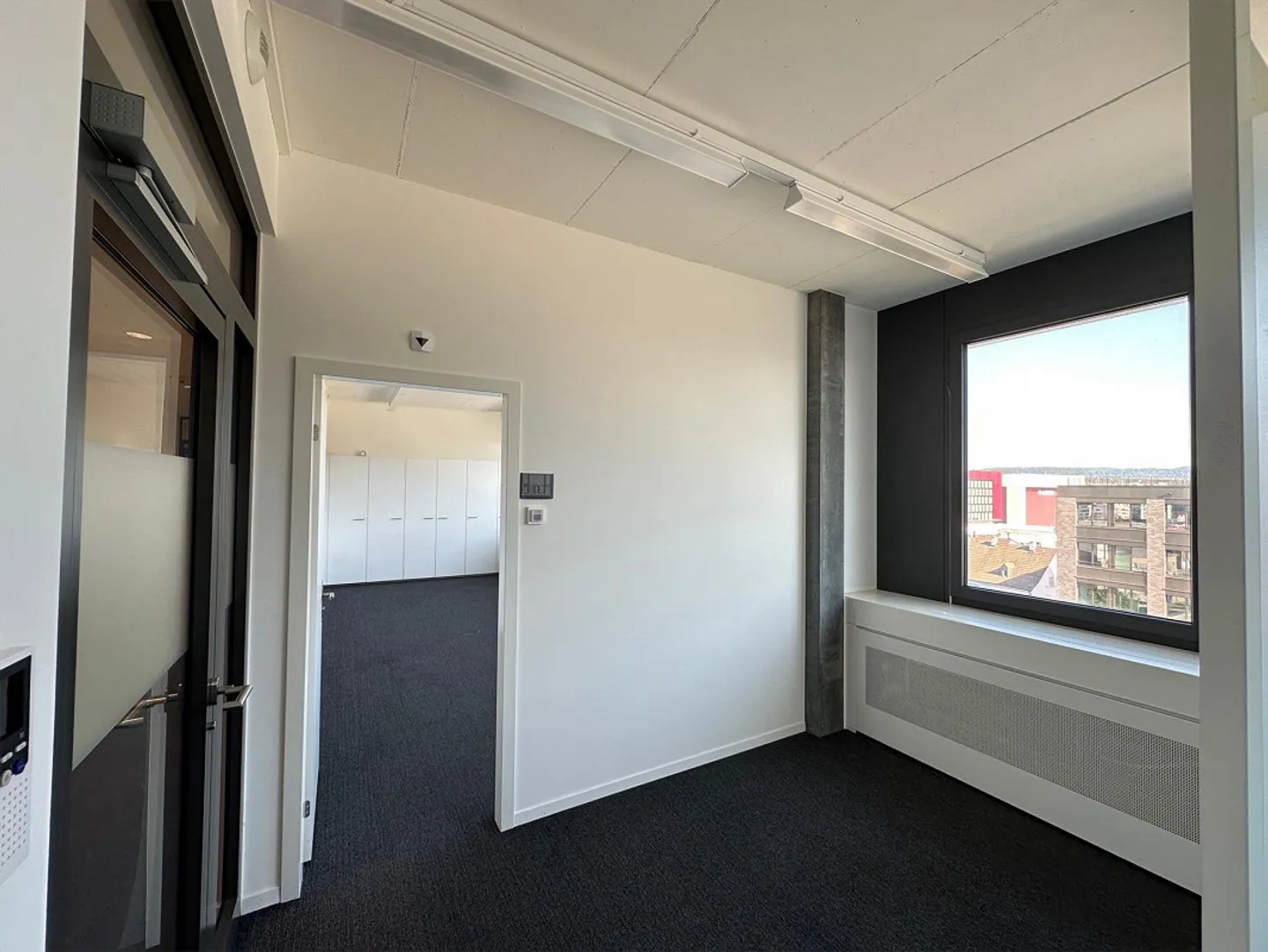 Espaces de bureau sur mesure dans un emplacement de choix - Photo 4 sur 5