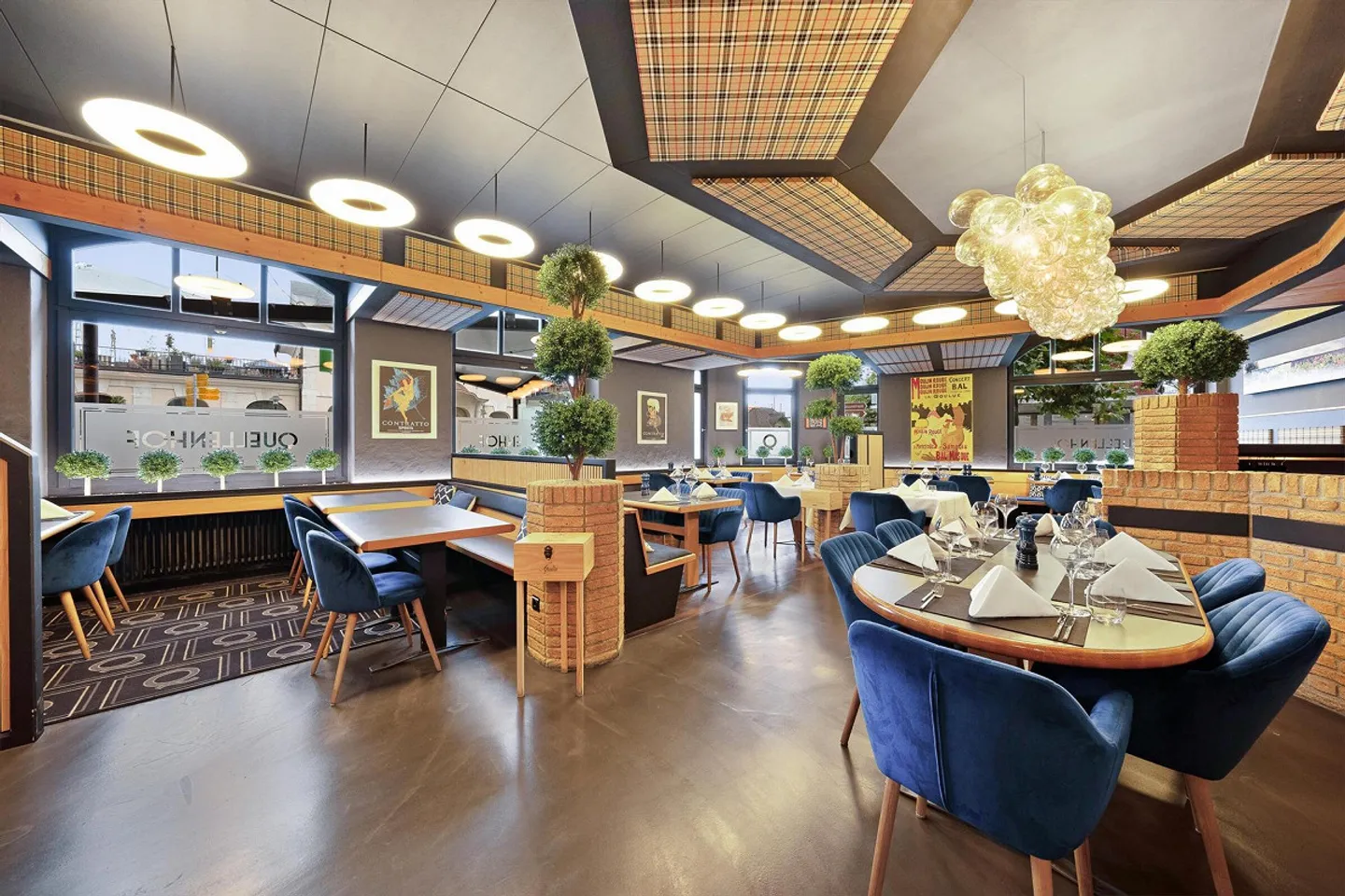 Restaurant exclusif dans un emplacement central - Photo 2 sur 16