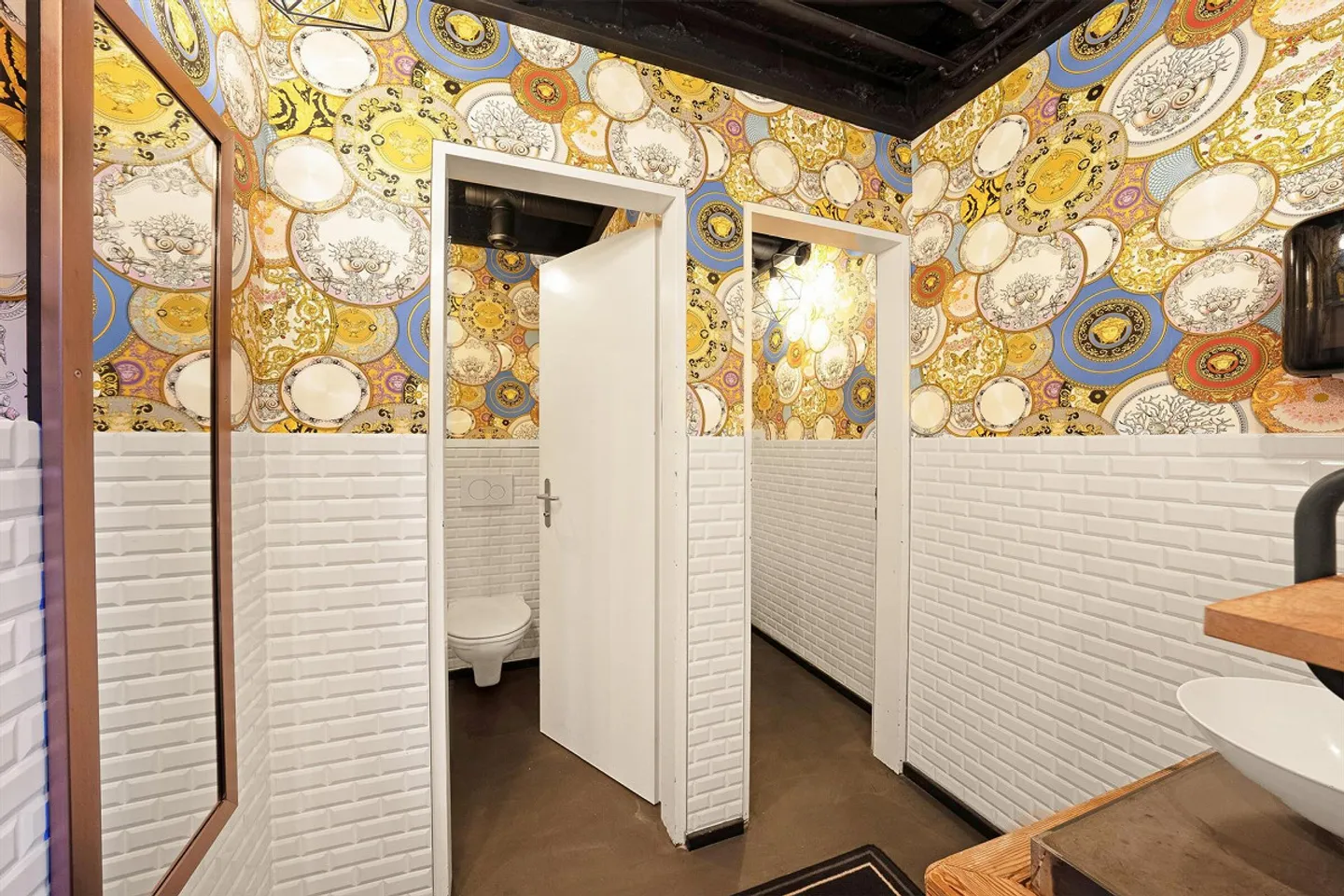 Restaurant exclusif dans un emplacement central - Photo 9 sur 16