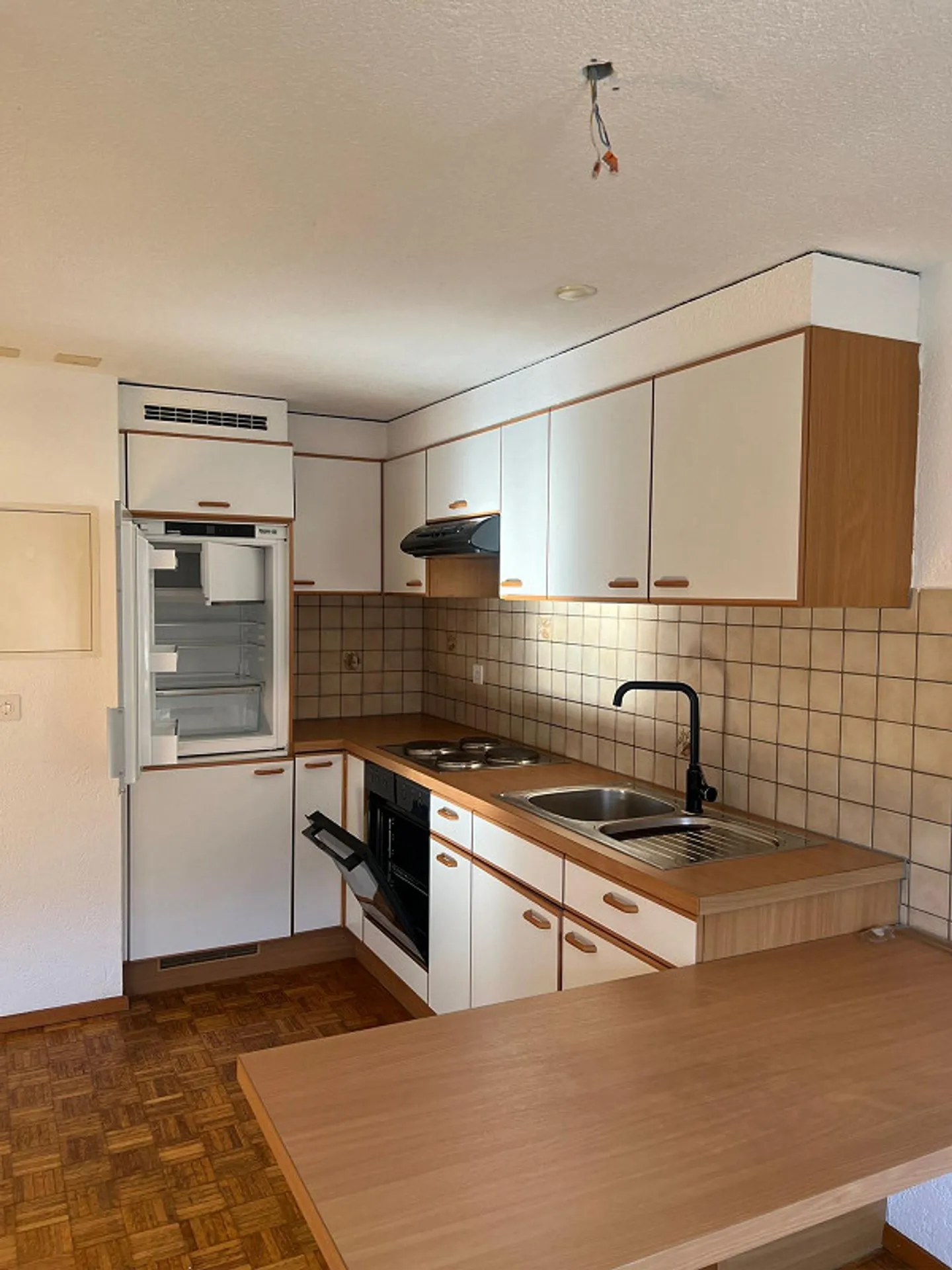 Bella appartamento di 1,5 stanze a Näfels - Foto 2 di 6