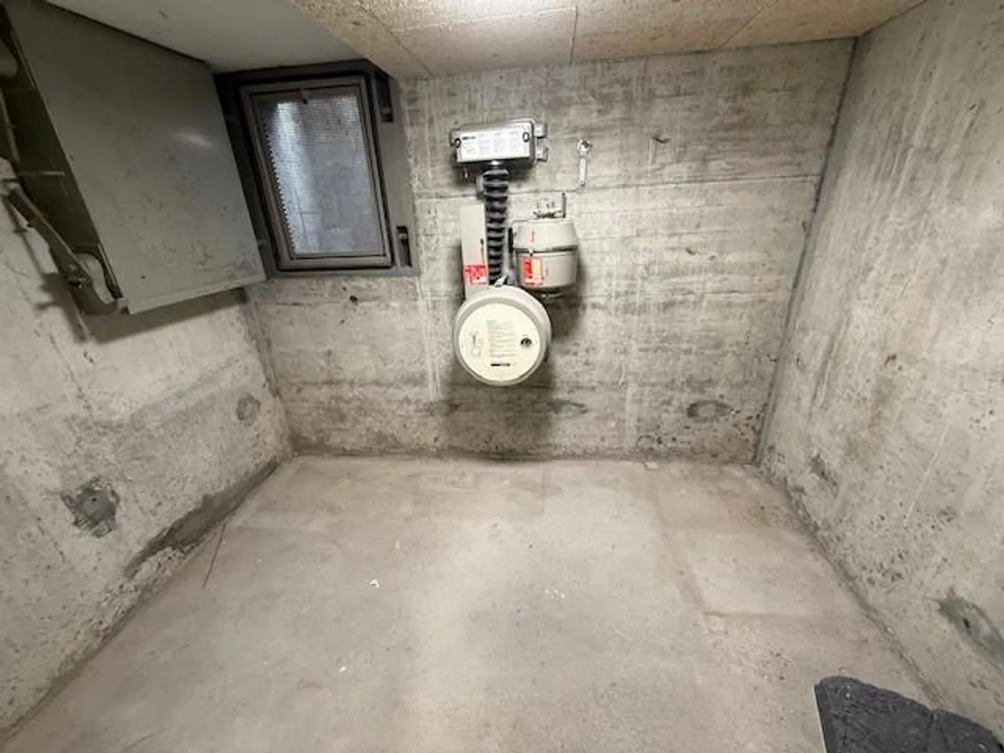 Charming 4.5-room semi-detached family house in Ittigen including parking space - Photo 6 of 17