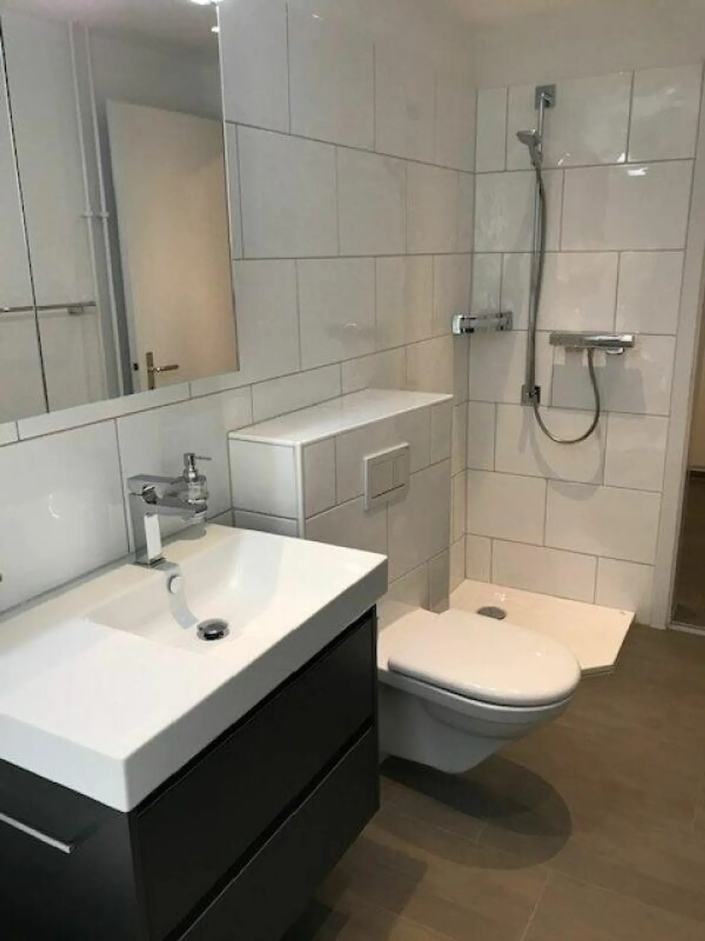 Appartement familial proche de la ville et pourtant dans la verdure - Photo 4 sur 7
