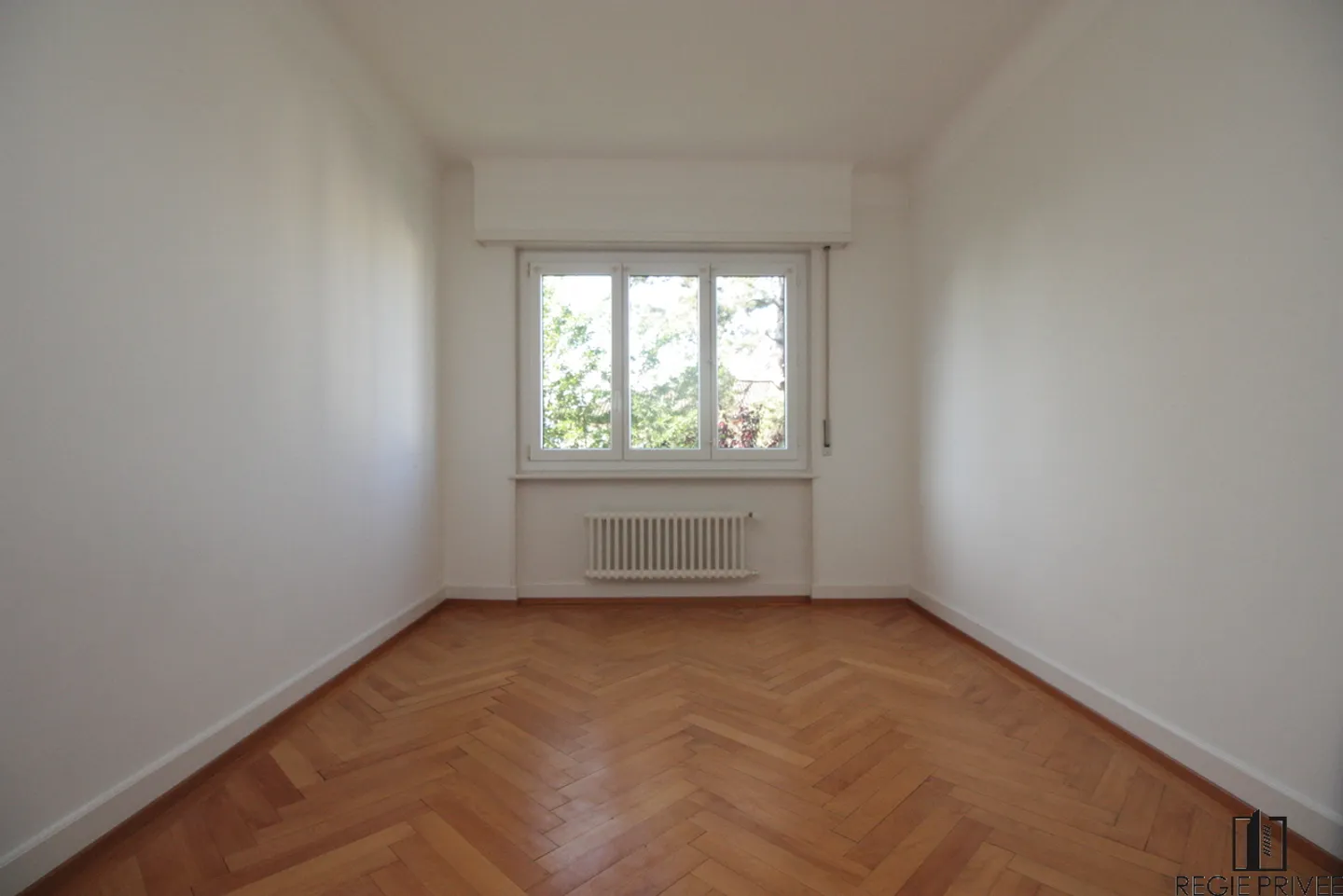 Appartement deux pièces avec balcon - Photo 2 sur 5