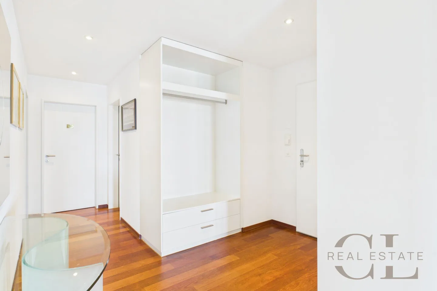 Appartement de 5,5 pièces dans un emplacement dégagé avec deux places de stationnement - Photo 12 sur 23