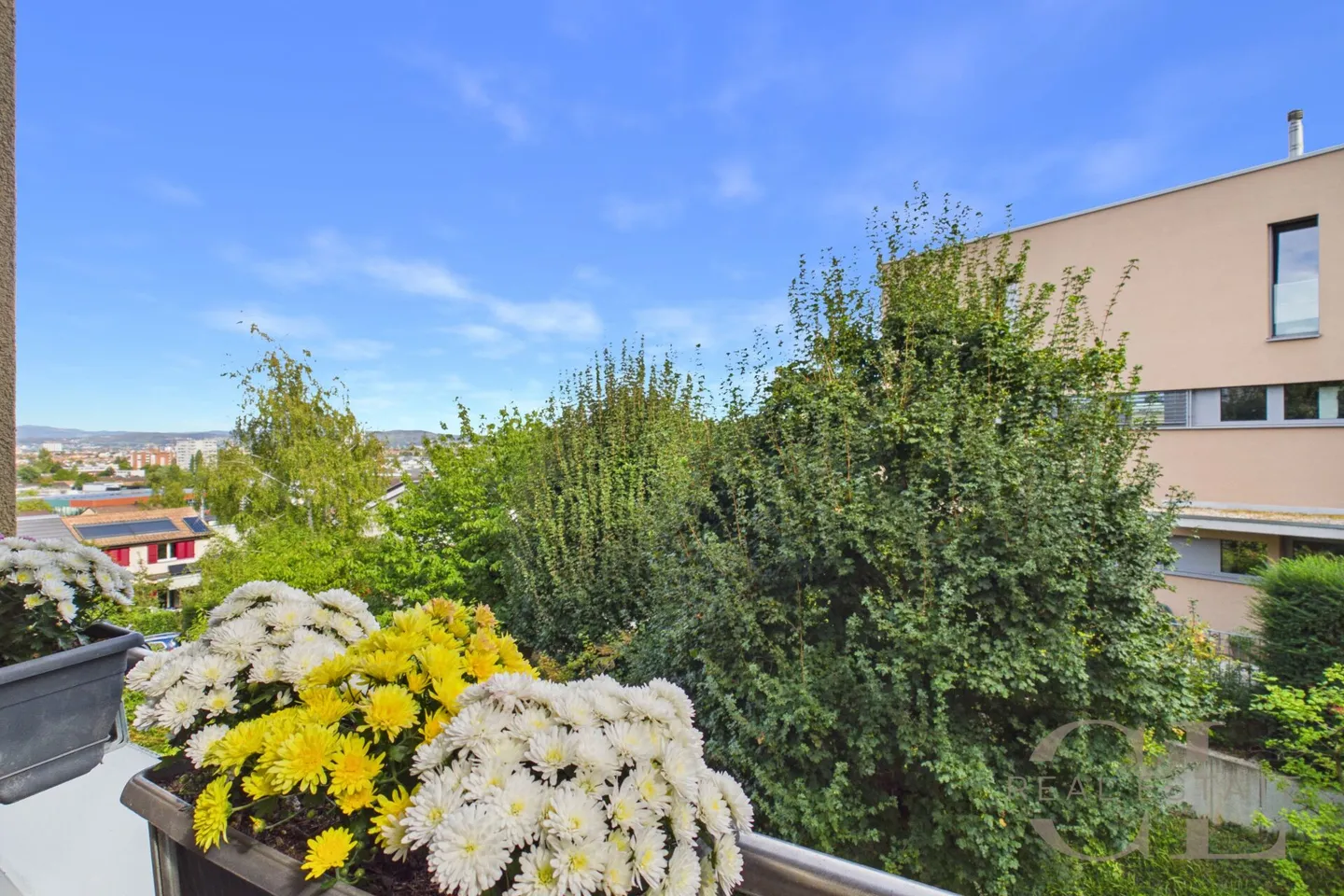 Appartement de 5,5 pièces dans un emplacement dégagé avec deux places de stationnement - Photo 23 sur 23
