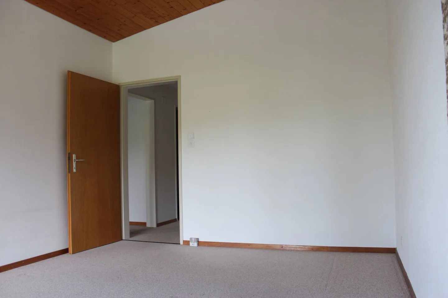 Appartamento mansardato da sogno direttamente sul lago di Thun - Foto 4 di 15