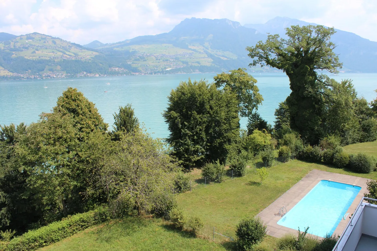 Appartamento mansardato da sogno direttamente sul lago di Thun - Foto 9 di 15