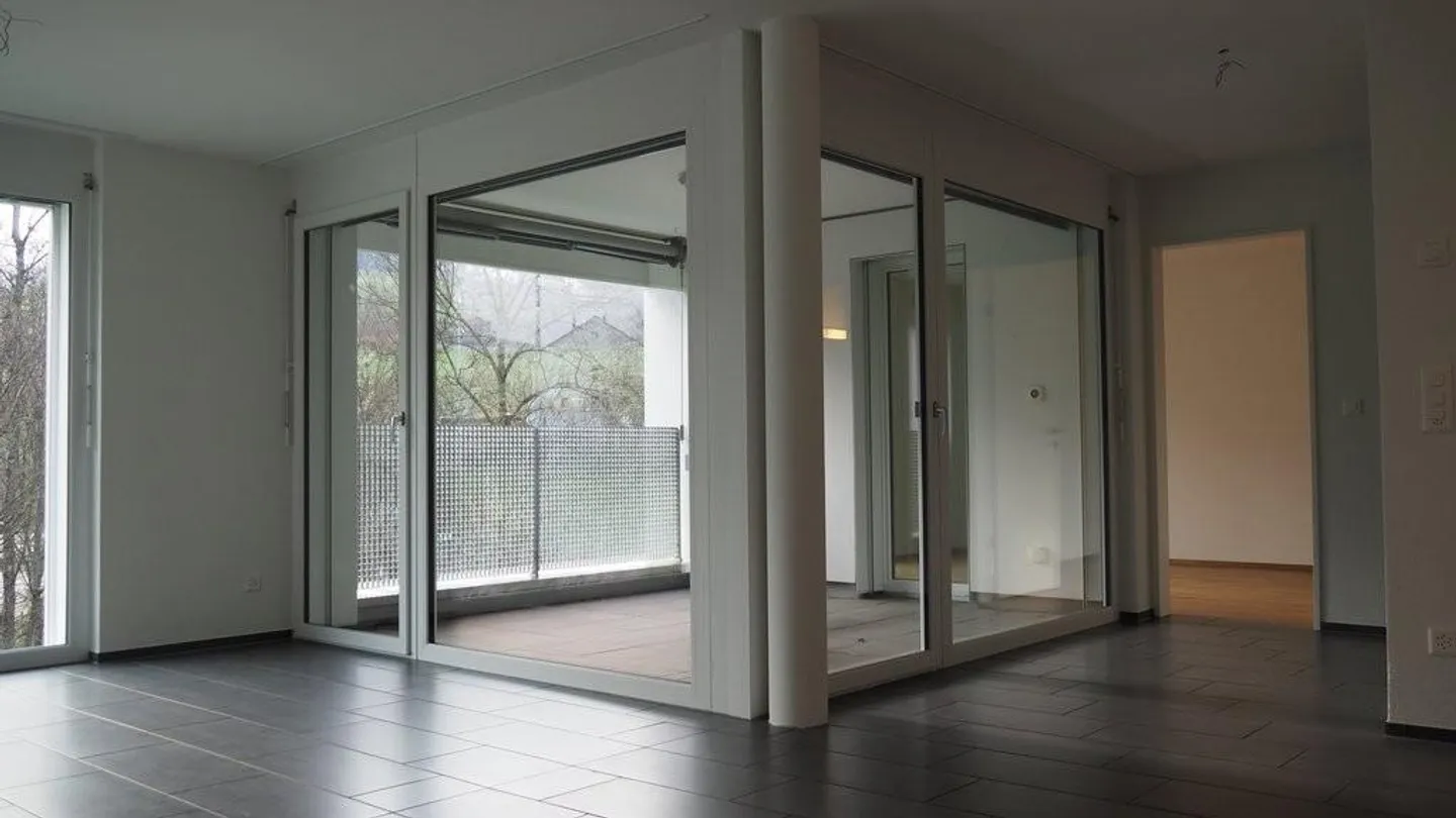 Bel appartement recherché à Fricktal? - Photo 4 sur 9