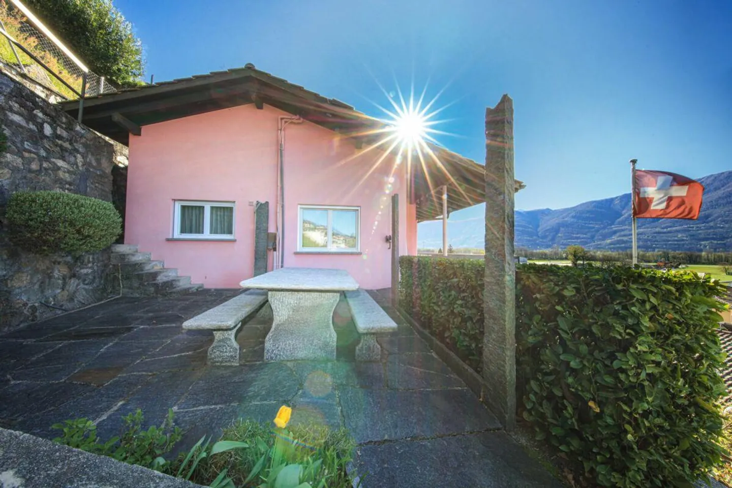 CUGNASCO - Charming house with land - Photo 20 of 28