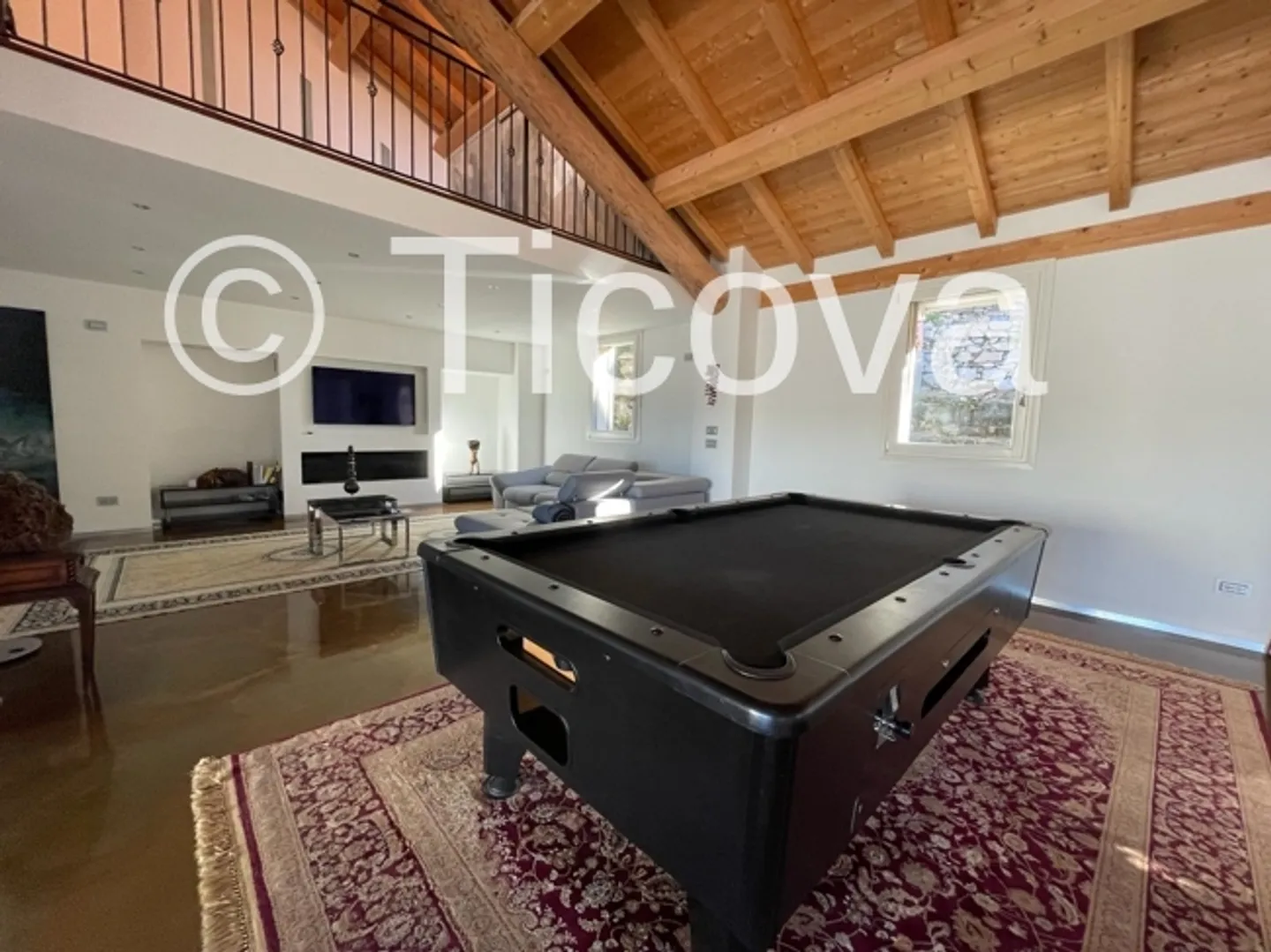 Loft spectaculaire avec terrasse - Photo 2 sur 5