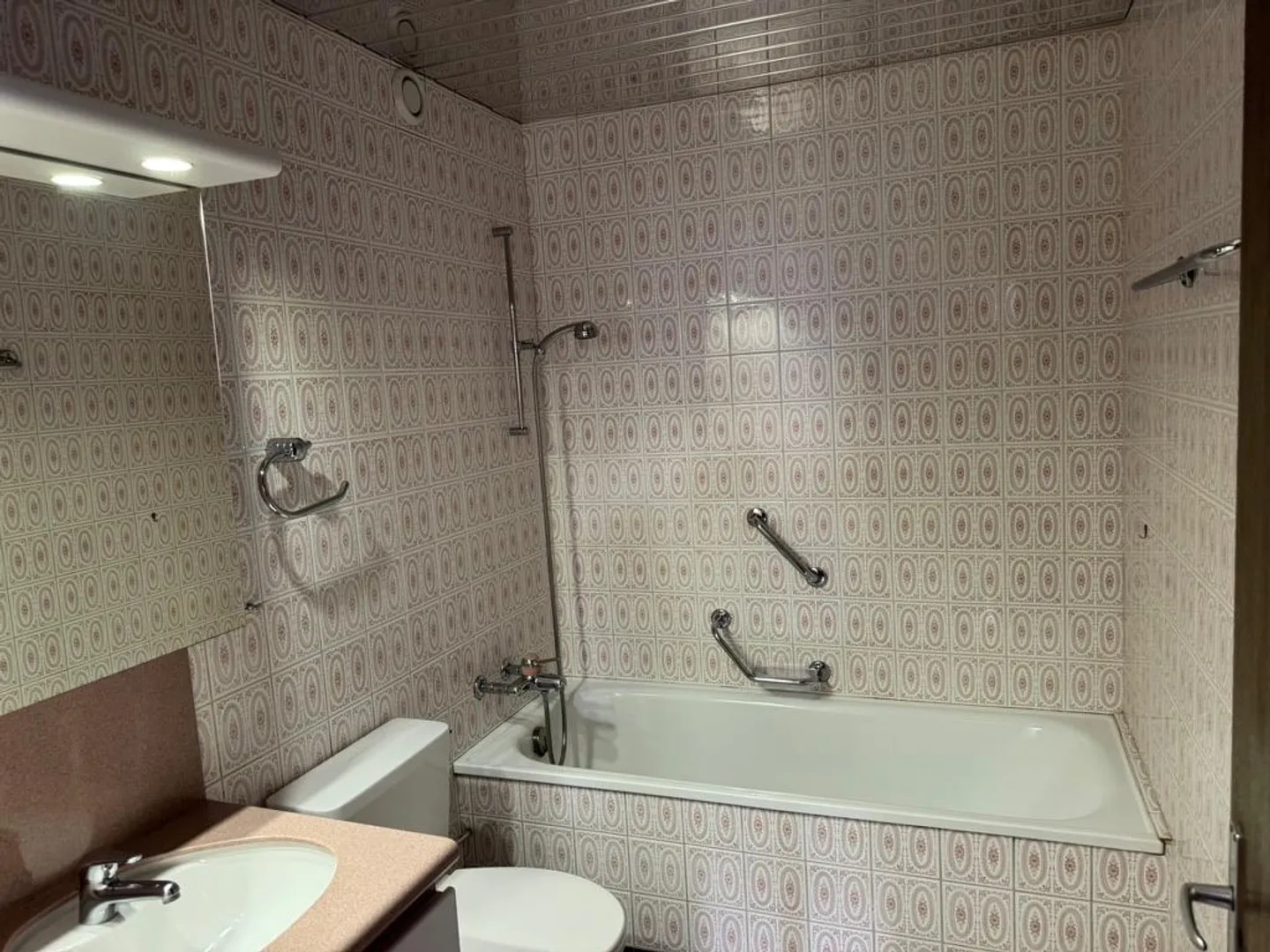 Appartamento affascinante con 3,5 stanze, 85 m2, 7° piano - Foto 3 di 5