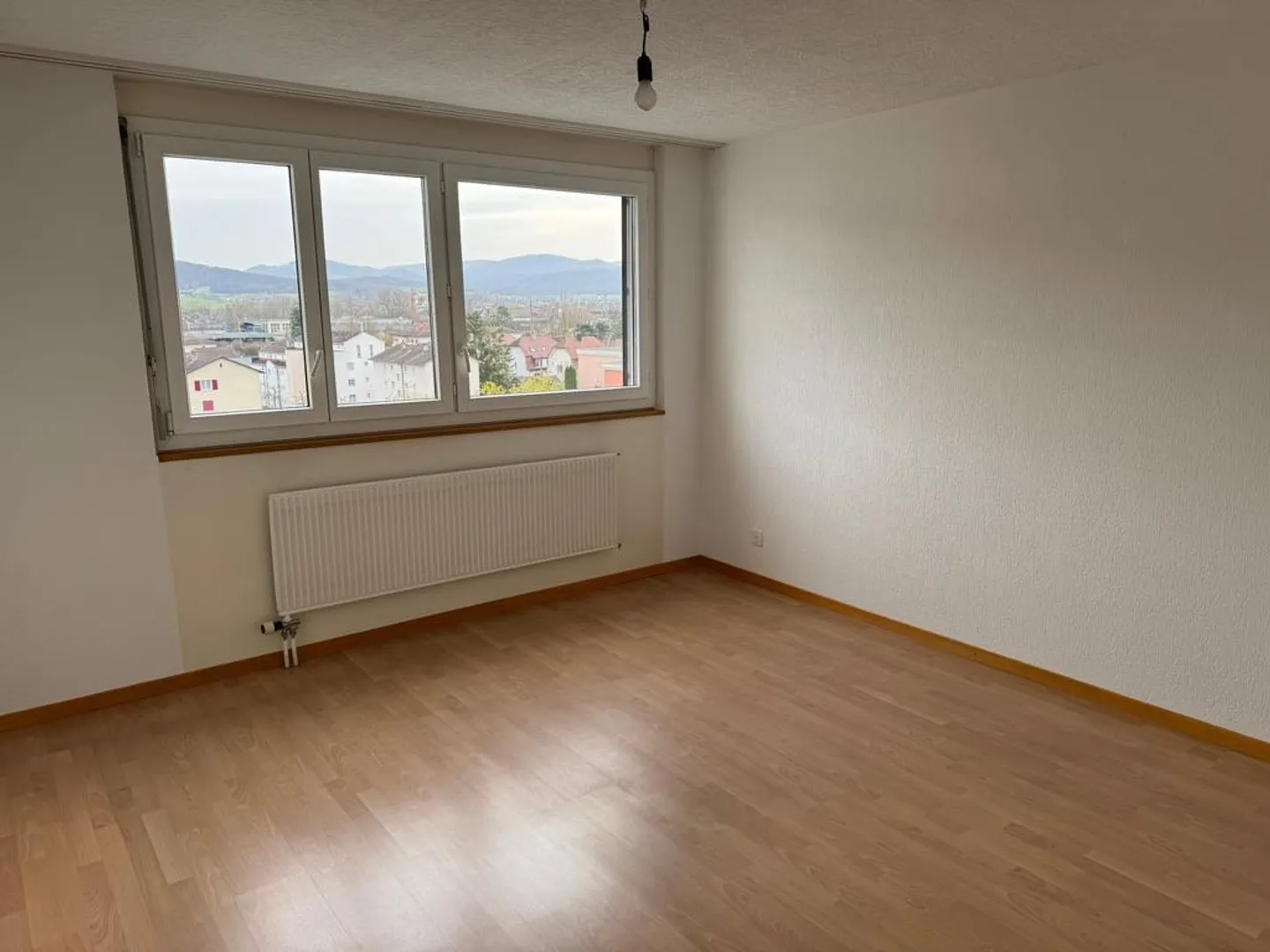 Appartamento affascinante con 3,5 stanze, 85 m2, 7° piano - Foto 4 di 5