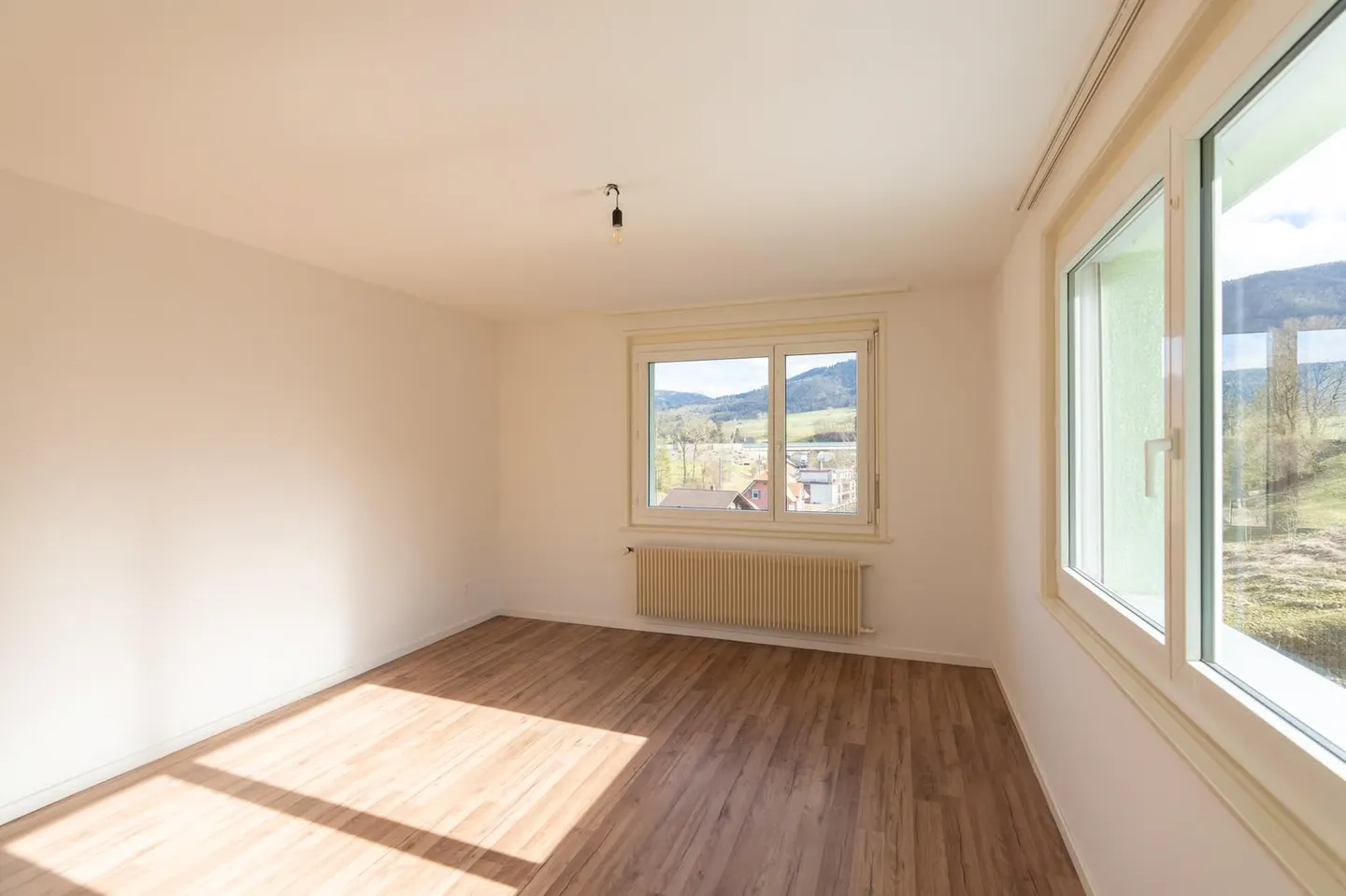 Appartement 2.5 pièces rénové - Photo 1 sur 11