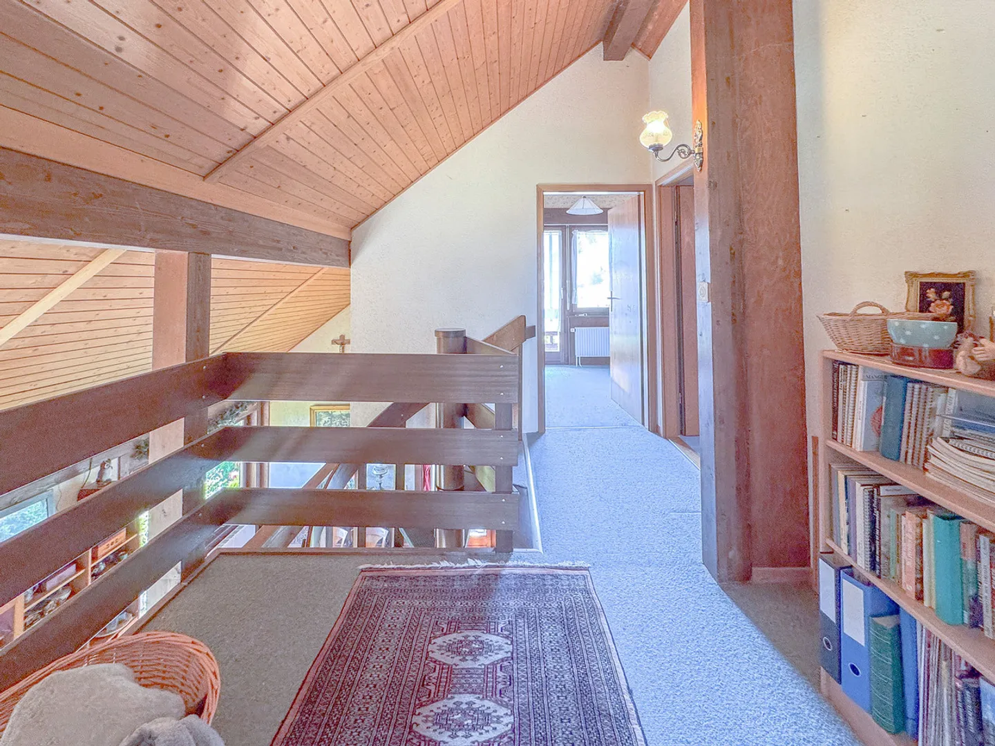 Casa unifamiliare con 5,5 stanze su un terreno di 1'127 m2 con una vista magnifica - Foto 17 di 24