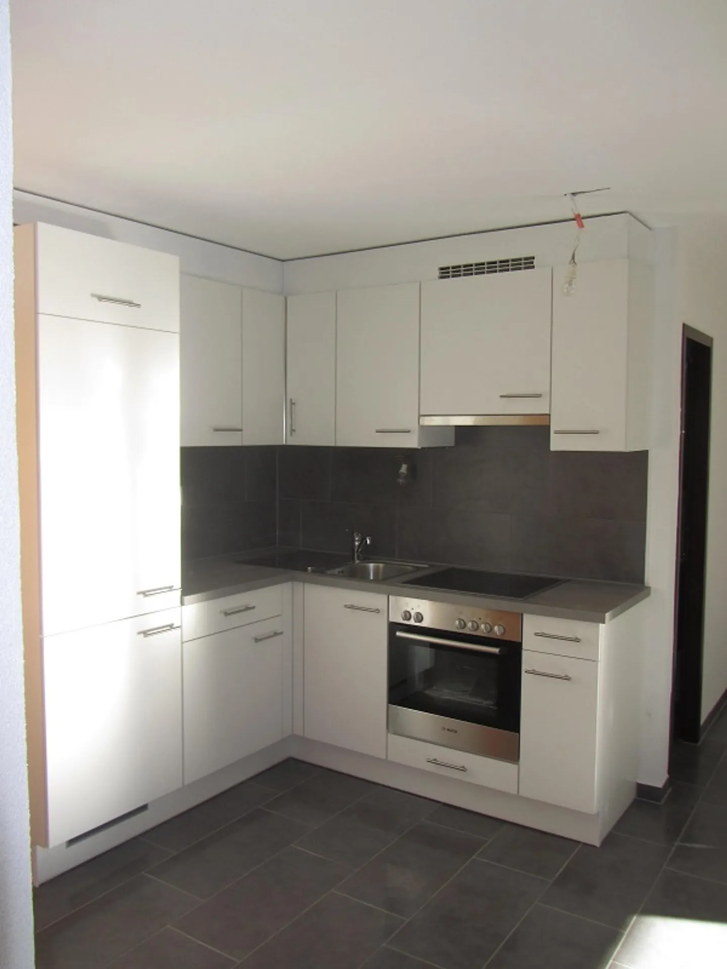 Sankt-Cergue, beautiful 2-room apartment completely renovated - Photo 4 of 10