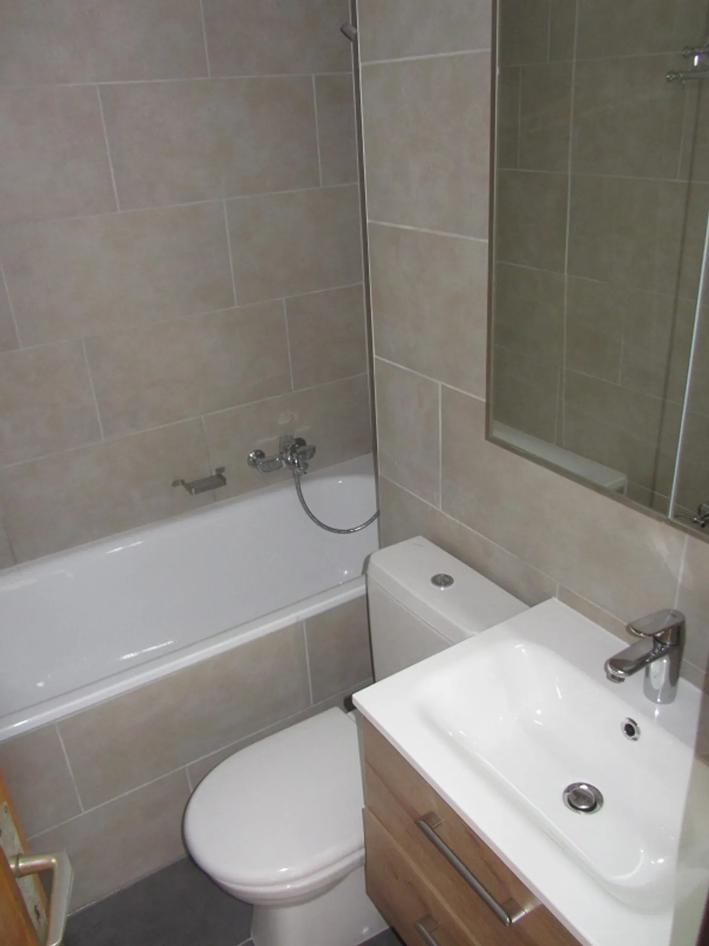 Sankt-Cergue, beautiful 2-room apartment completely renovated - Photo 6 of 10