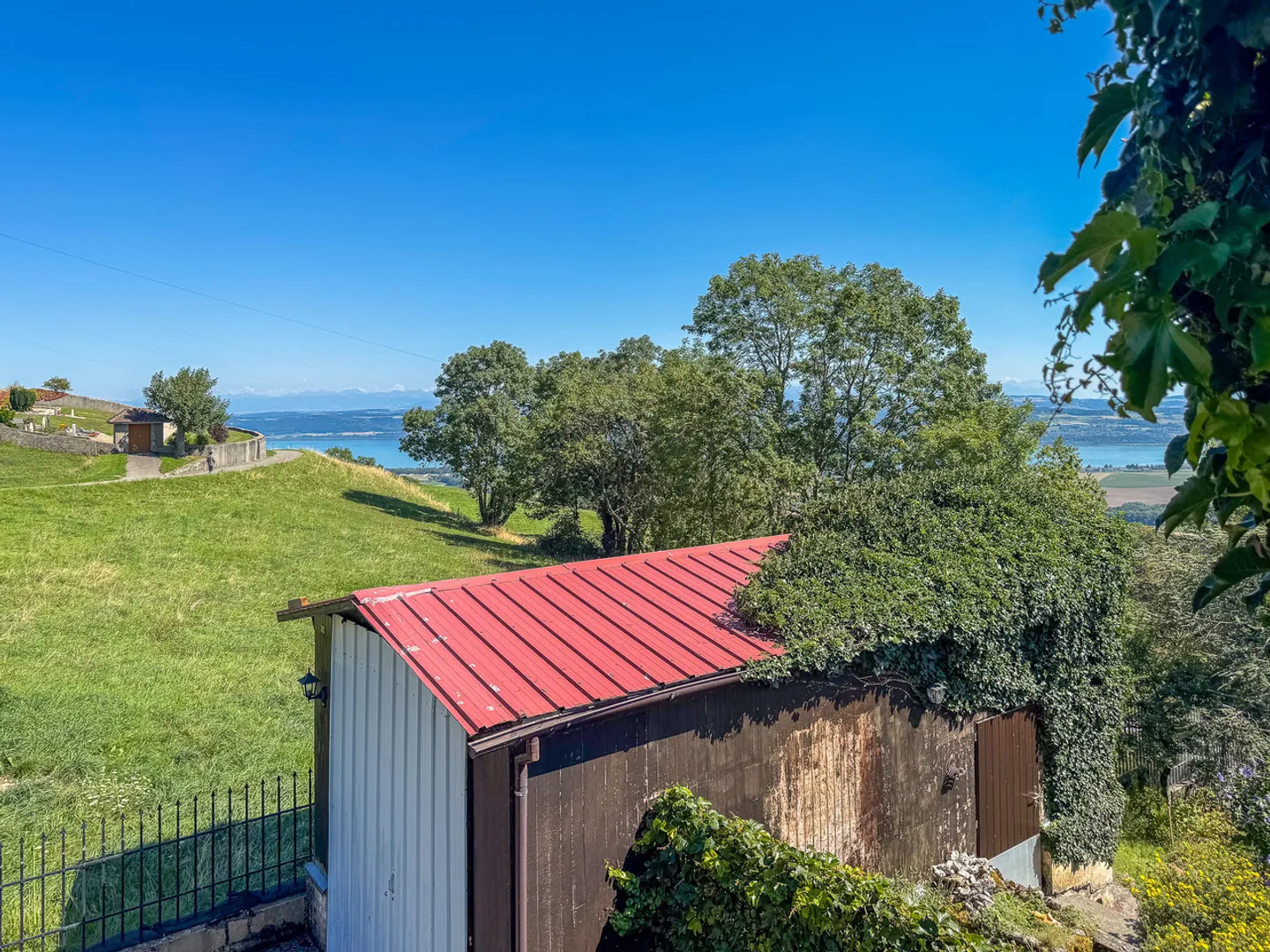 Casa unifamiliare con 5,5 stanze su un terreno di 1'127 m2 con una vista magnifica - Foto 21 di 24
